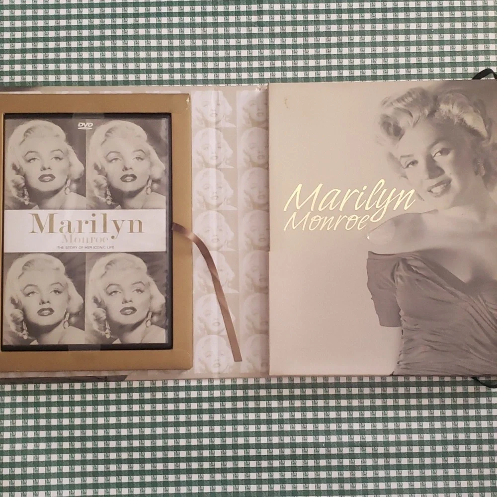 Vtg Marilyn Monroe A Photographic History of Her Iconic Life Book with DVD
